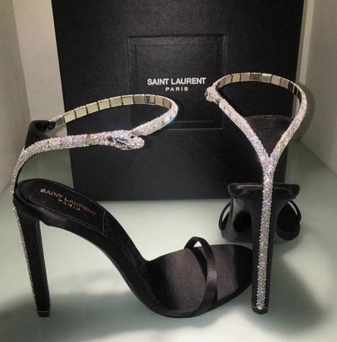 🕊 on Twitter: "saint laurent snake heels… " Hak Tinggi, Ysl Heels, Heels Classy, Gorgeous Shoes, Fabulous Shoes, Pretty Shoes, Dream Shoes, Shoe Obsession, Shoe Lover