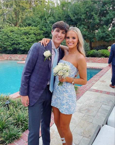 formalgowns Hoco Formal Dresses, Strapless Floral Hoco Dress, Hoco Looks Couples, Boho Mini Dress Formal, Unique Hoco Couple Outfits, Unique Blue Hoco Dress, Cute Unique Homecoming Dresses, Homecoming Dress Mini, Greece Hoco Dresses