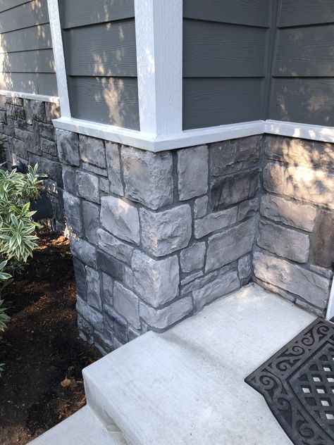 Rock Wainscoting Exterior, Garage Siding Ideas, Stone Wainscoting Exterior, Exterior White House, Stone Wainscoting, Siding Remodel, Paving Driveway, Diy Remodeling, Exterior House Siding