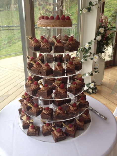 Tower of brownies - with ganach rose,chocolate wafer, raspberry -ready for service with ice cream and coulis. Brownie Wedding Cakes, Brownie Tower, Decorated Brownies, Wedding Brownies, Rose Chocolate, Tasty Ice Cream, Chocolate Wafer, Vegan Wedding Cake, Wedding Cake Alternatives