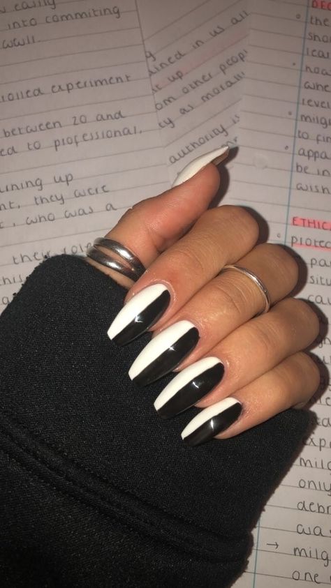 jaden hossler hehehe #acrylicnails #nailideas #nailart Black Acrylic Nails, White Acrylic Nails, Simple Acrylic Nails, Acrylic Nails Coffin Short, Luxury Nails, Pretty Acrylic Nails, Dope Nails, Short Acrylic Nails, Long Acrylic Nails