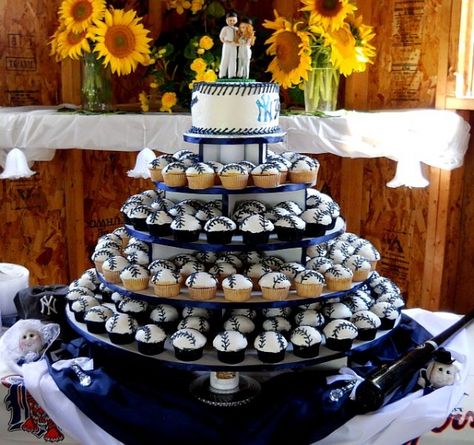 yankee wedding cake Individual Cupcakes, Yankee Cake, Baseball Themed Wedding, Cupcake Towers, Cupcake Stand Wedding, Baseball Family, Baseball Wedding, Pizza Pans, Woman Logo