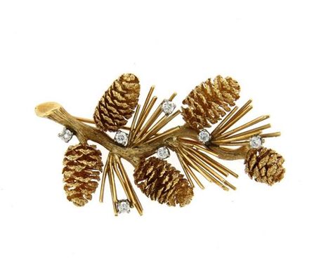 Laykin 14k Gold Diamond Pinecone Brooch Pin Featured in our upcoming auction on August 18! Mid Century Engagement Ring, Tree Jewelry, Faith Jewelry, Mid Century Jewelry, Floral Jewelry, Antique Brooches, Dew Drops, Unusual Jewelry, Celtic Jewelry