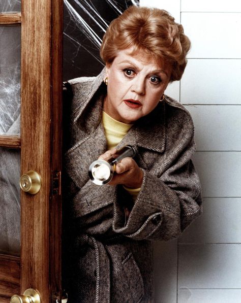 ‘Murder, She Wrote’ co-star remembers the late Angela Lansbury on her birthday Tom Bosley, Cabot Cove, Tony Award, Angela Lansbury, Orange Is The New, Golden Globe, Golden Globe Award, Universal Pictures, Beautiful Person