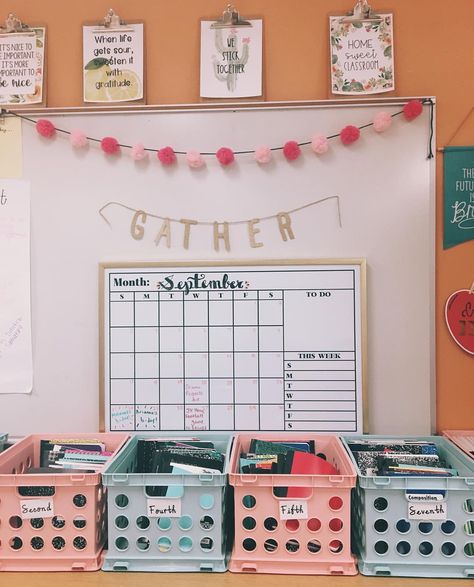 Pink Classroom, Teacher Desk Organization, Classroom Goals, Elementary Classroom Decor, Teacher Desk, High School Classroom, Middle School Classroom, The Calendar, New Classroom