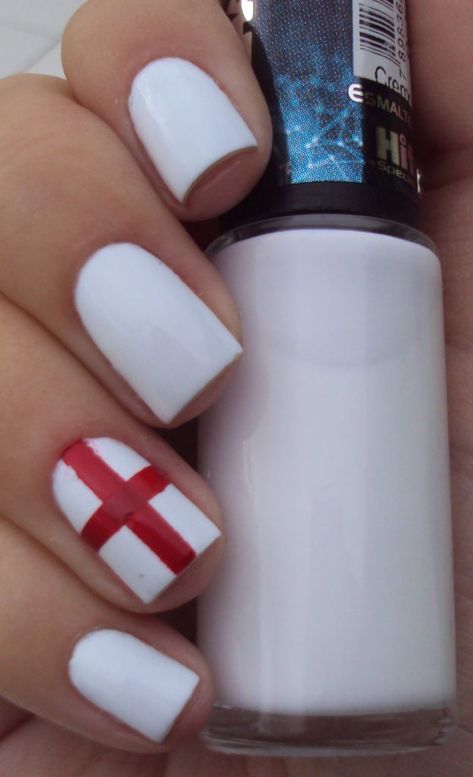 england nail art England Nails, British Flag Nails, Football Nail Designs, Cute Easy Nail Designs, Football Nails, Flag Nails, Uk Nails, Cosmetic Grade Glitter, England Flag