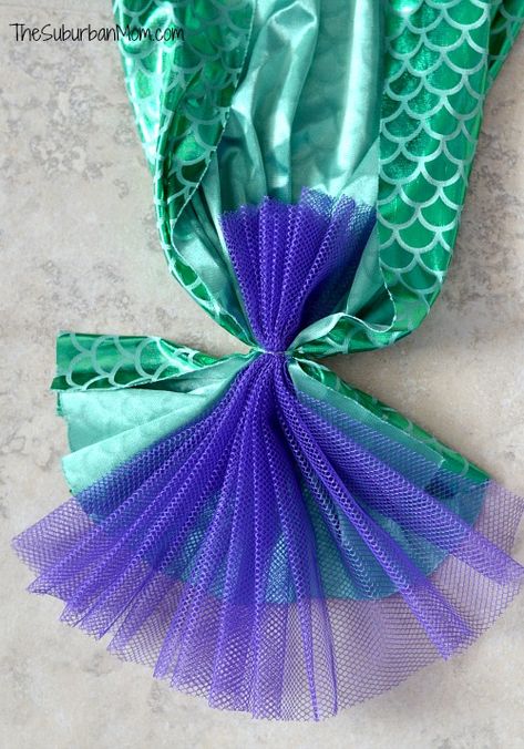 How To Make A Mermaid Tail ~ Tutorial How To Make A Mermaid Tail, Mermaid Costume Kids, Homemade Mermaid Costumes, Diy Mermaid Tail, Mermaid Costume Diy, Mermaid Tails For Kids, Mermaid Halloween Costumes, Mermaid Pirate Party, Ariel Costumes