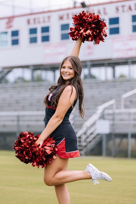 One Person Cheer Poses, Cheer Pic Poses, Cheerleading Picture Poses, Cheerleading Poses, Senior Banner, Cheer Photography, Cheer Pics, Basketball Cheers, Fall Bedroom Ideas