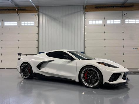 2023 Zo6 Corvette, White Corvette Stingray, White Corvette C8, Car Astethic, Zo6 Corvette, Chevrolet Corvette C8 Stingray, White Corvette, 2020 Corvette, Corvette C8 Stingray