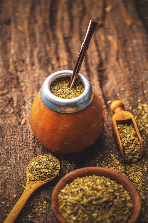 Mate Idea, Love Mate, Matcha Coffee, Coffee Matcha, Yerba Mate Tea, Different Types Of Tea, Traditional Tea, Mate Tea, Perfect Morning