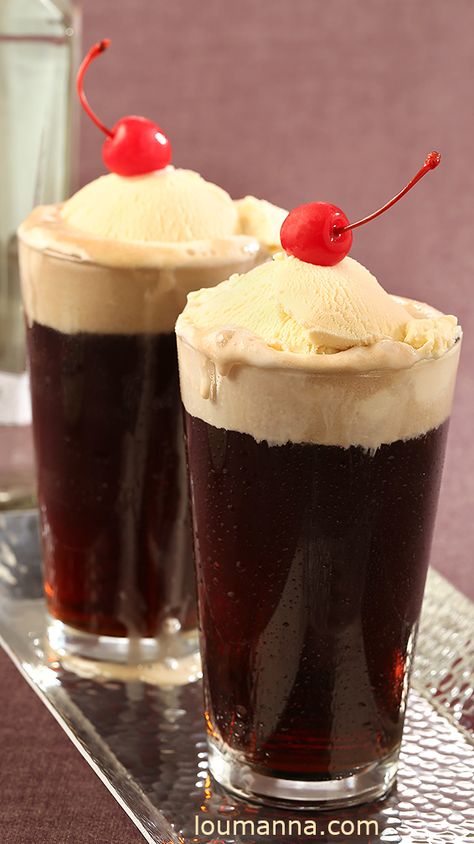 How about a grown up version of a root beer float to cool off on this "Tasty Tuesday"?  Just add your favorite vodka and enjoy! #tastytuesday #rootbeerfloat #icecream @loumanna @brianprestoncampbell Root Beer Floats Party, Deli Design, Root Beer Float Bar, Root Beer Floats, Food Reference, Tasty Tuesday, Beer Photos, Beer Float, Mongolian Beef