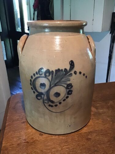 BUTTER CHURN  SALT GLAZED COBALT FLOWER/ 2gal  | eBay Salt Glazed Pottery, Ceramic Butter Crock, Butter Churner Vintage, Antique Butter Churn, Country Crock, Antique Stoneware Crocks, Red Wing Pottery, Churning Butter, Primitive Living Room