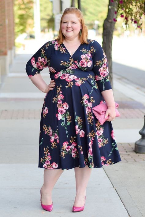 Plus Size Fashion for Women Edgy Plus Size Fashion, Plus Size Retro Dresses, Xxxl Dress, Dark Florals, Big Size Dress, Figure Fashion, Full Figure Fashion, Plus Size Swimsuits, Plus Size Fashion For Women