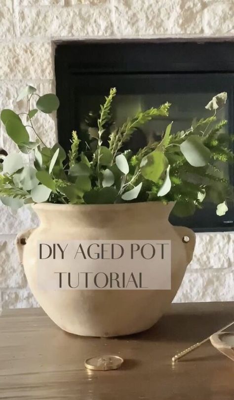 How to Create a Aged Pot | Hometalk Diy Planters Pots, Diy Painted Vases, Aging Terra Cotta Pots, Painted Pots Diy, Painted Clay Pots, Modern Desert, Desert Living, Courtyard Gardens, Furniture Pads