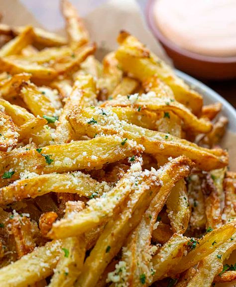 Garlic Parmesan French Fries, Parmesan French Fries, Garlic Parmesan Fries, Parmesan Fries, Air Fryer French Fries, Crispy Fries, Baked Buffalo Chicken, Homemade Fries, Gold Potatoes