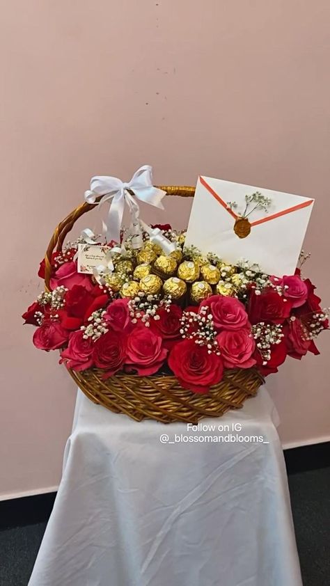 Follow on IG @_blossomandblooms_ | Flower gift ideas, Bridal gift wrapping ideas, Chocolate bouquet Wedding Gift Hampers, Chocolate Bouquet Diy, Wedding Gift Pack, Creative Wedding Gifts, Bridal Gift Wrapping Ideas, Gift Wrapping Techniques, Wedding Gifts Packaging, Flower Bouquet Diy, Gift Wrapping Ideas