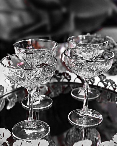 Set of 4 Silver Rimmed Champagne Glasses, Martini Glasses, Champagne Flutes, Champagne Coupe Glasses, Cocktail glass, Wedding Glasses Gold Rimmed Glasses, Vintage Cocktail Glasses, Vintage Champagne Glasses, Glass Champagne, Champagne Coupe Glasses, Christmas Glasses, Glass Of Champagne, Vintage Champagne, Martini Glasses