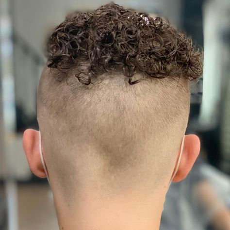 Mohawk Mullet, Medium Fade, Undercut Pompadour, Disconnected Undercut, Mens Hair Trends, Schwarzkopf Professional, High Fade, Bald Fade, Style Hairstyle