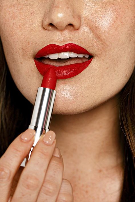 Woman putting on red lipstick, cosmetic & beauty | premium image by rawpixel.com / McKinsey Lipstick Lifestyle Photography, Applying Lipstick Reference, Lipstick Photoshoot Ideas, Woman Applying Lipstick, Lipstick Photography, Lipstick Aesthetic, Sustained Investigation, Seductive Makeup, Lipstick Application