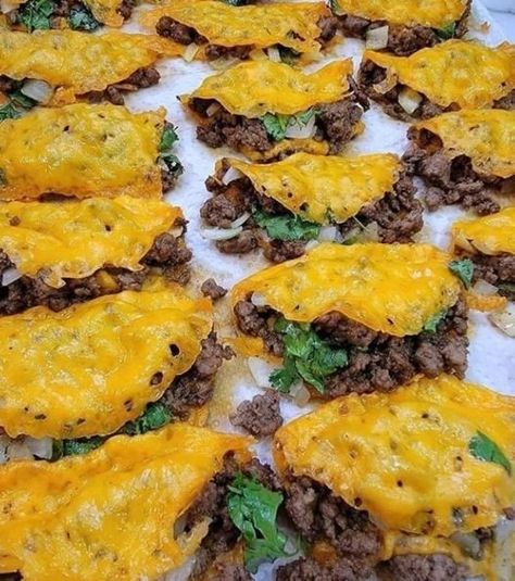 Keto Mini Cheese Shell Tacos Tacos Cheese, Cheese Shell Taco, Breakfast Recipes Easy Quick, Cheese Tacos, Free Keto Meal Plan, Mini Tacos, Keto Cheese, Homemade Tacos, Homemade Taco Seasoning