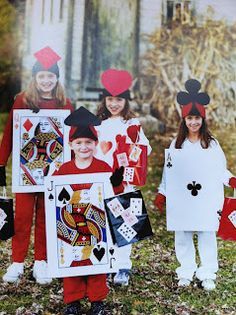 Playing Card Costume Diy, Card Costumes, Alice Costumes, Characters Costumes, Costume Ideas, Diy Card Costume, Book Characters, Jim Costume, ... Pustni Kostumi, Cool Deck Of Cards, Playing Card Costume, Card Costume, Alice Costume, Alice In Wonderland Costume, Wonderland Costumes, Creative Valentines, Diy Valentines Crafts