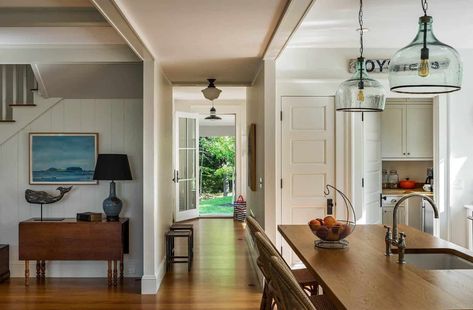 Tour this charming Maine cottage designed for a multi-generational family Kitchen Dining Room Layout, Lake House Theme, Maine Ocean, Eastern White Cedar, Stone Porches, Cottage Images, Oak House, Southern Maine, Rocky Coast