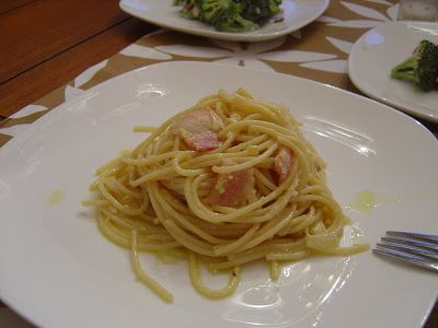 Cruise Food, Carbonara Recipe, Carbonara Pasta, Spaghetti Carbonara, Perfect Pasta, I Want To Eat, Tom Cruise, How To Cook Pasta, Pasta Recipes