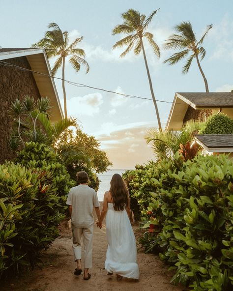 Flying to Maui for a shoot? Count me in! This stunning and sweet couple made it so worth it. We had an incredible time exploring the island, laughing together, and witnessing the most breathtaking sunset. Capturing their love during this special chapter was pure magic! #MauiEngagement #islandlove #hawaiiphotographer #mauiphotographer #oahuphotographer #koolinaphotographer #honoluluphotographer #oahuengagementphotographer #hawaiiengagementphotographer #engagementphotos #couplesphotography #... Hawaii Couple Photos, Hawaii Engagement Pictures, Hawaii Couple Pictures, Maui Aesthetic, Honeymoon Hawaii, Boracay Beach, Hawaii Couple, Honeymoon Vibes, Maui Honeymoon