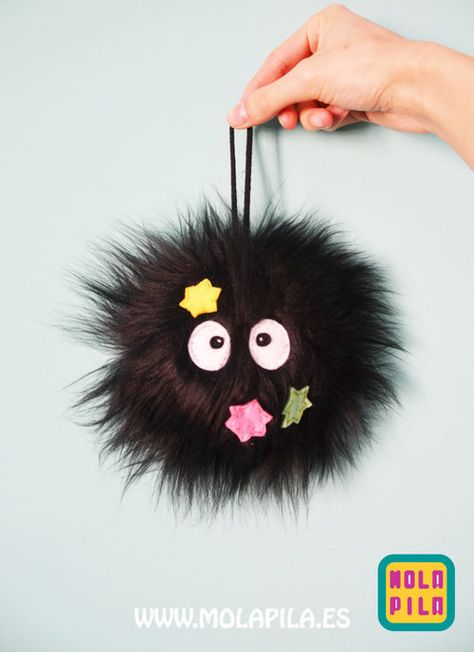 i need this! spirited away, soothe spirit Soot Sprite Plush, Soot Sprite, Soot Sprites, Anime Monsters, Anime Jewelry, Fantasy Art Dolls, Spirit Dolls, Movie Props, Anime Dolls