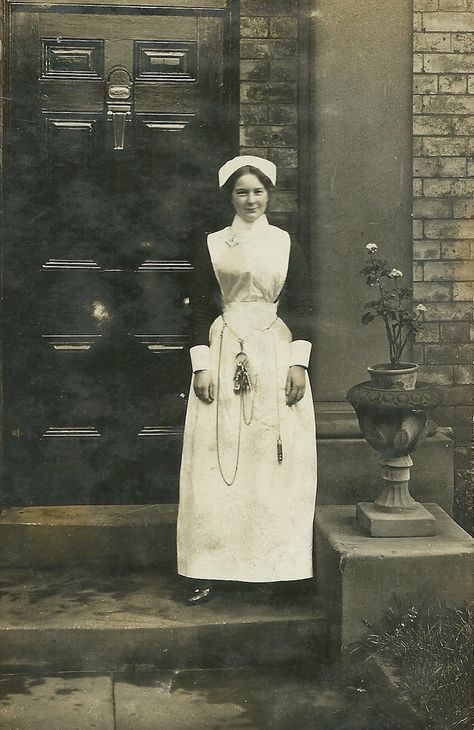 https://flic.kr/p/AYwEJ6 | Unidentified Asylum Nurse | She wears the typical large bunch of keys and her whistle for summoning assistance Insane Asylum Patients, Dating A Nurse, Nursing School Memes, Asylum Halloween, History Of Nursing, Bunch Of Keys, Nurse Aesthetic, Insane Asylum, Hospital Nurse