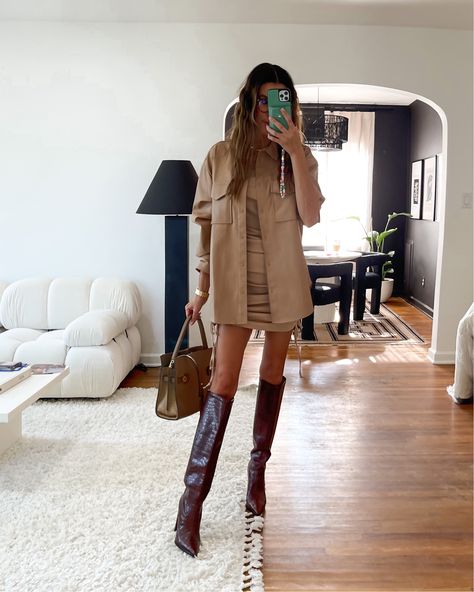 Brown Knee High Boots Outfit, Leather Boots Outfit, Brown Boots Outfit, Fall Travel Outfit, Fall Boots Outfit, Winter Boots Outfits, Knee Boots Outfit, Brown Knee High Boots, Looks Country