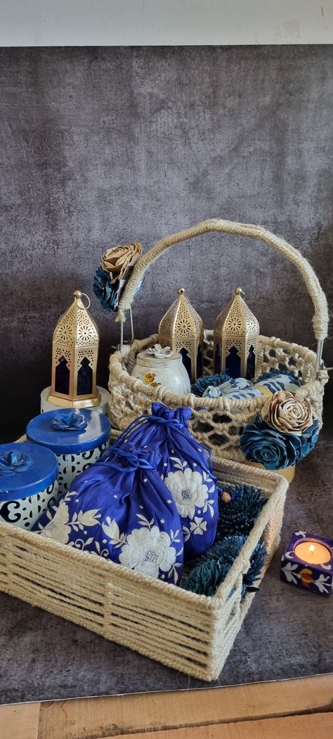 They are sturdy and sustainable hamper basket Jute Basket Gift Hamper, Lohri Gifts Hampers, Room Hampers, Traditional Hampers, Dry Fruit Basket, Lebaran Hampers, Diwali Items, Hampers Idea, Handmade Hamper