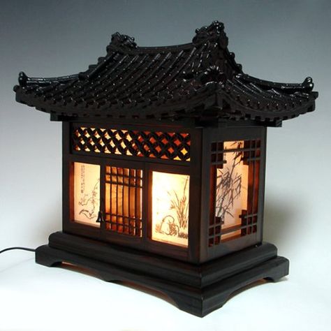 Korean House Design, Unusual Home Decor, Korean Furniture, Traditional Korean House, Korean House, Creative Lamp Shades, Japanese Lamps, Lantern Table Lamp, Wood Lamp Shade