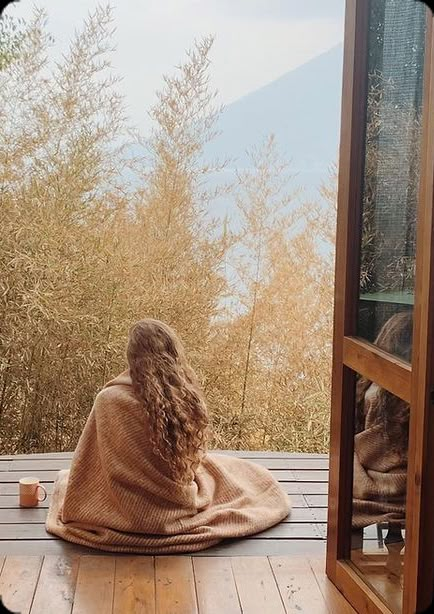 Writing Retreat Aesthetic, Yoga Retreat Aesthetic, Rest Aesthetic, Retreat Aesthetic, Conference Photography, Silent Retreat, Writers Retreat, Eco Bathroom, Herbal Tea Garden