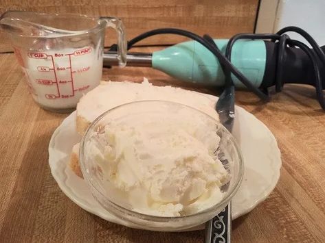 Immersion Blender Recipes, Emulsion Blender, Hand Held Blender, Make Butter, Cultured Butter, Breakfast Cafe, Recipes With Whipping Cream, Making Butter, Condiment Recipes