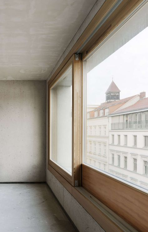 The building in Christinenstrasse is a habitable monolith made of in-situ cast concrete. A modern lightweight concrete was used with load-bearing and highly ... Concrete And Wood Architecture, Timber Window Frames, Window Structure, Oak Windows, House Extension Plans, Wooden Window Frames, Concrete Buildings, Lightweight Concrete, Cast Concrete