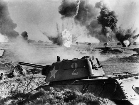 The Battle of Stalingrad: Everything you wanted to know Battle Of Kursk, Afrika Corps, Mg 34, Battle Of Stalingrad, Soviet Tank, Iwo Jima, Wwii Photos, Tiger Tank, T 34