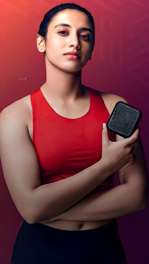 Smriti Mandhana Cute Wallpaper, Cute Paragraphs For Him, Short Inspirational Videos, Smriti Mandhana, Ms Dhoni Photos, Actress Without Makeup, Beauty Face Women, Couples Poses For Pictures, Media Content