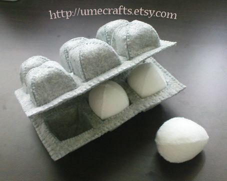 Felt Food Eggs & Egg Carton | original patterns from feltsoc… | Flickr Felt Food Diy, Diy Hanging Shelves, Felt Play Food, Wine Bottle Diy Crafts, Toy Food, Diy Felt, Felt Food, Felt Patterns, Egg Carton