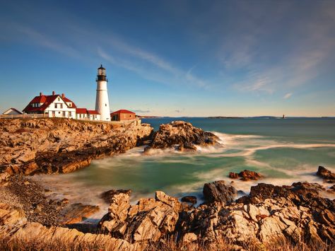 These are the 13 best road trips in USA, for any traveler Ogunquit Beach, Maine Beaches, Mystic River, New England Road Trip, Aesthetic Places, Fall Road Trip, Maine Coast, Summer Destinations, Desert Island