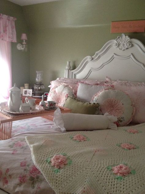 sGE GREEN MASTER BEDROOM | Master bedroom painted sage green Room Inspo Aesthetic Green And Pink, Sage Green Eclectic Bedroom, Sage Green Wall Room Aesthetic, Sage Green And Pink Room Aesthetic, Pastel Pink And Sage Green Aesthetic, Sage Green Bedroom Cottagecore, Light Pink And Green Aesthetic Bedroom, Sage Green And Pink Bedroom Decor, Sage Green With Pink Bedroom