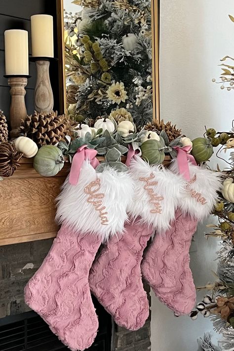 Hanging christmas stockings