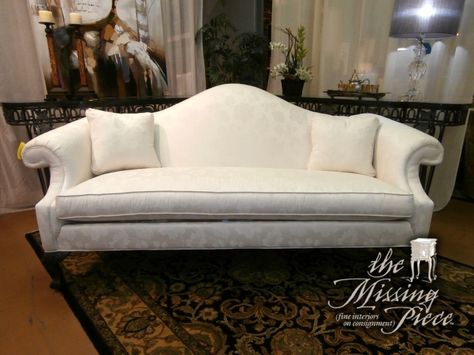 Ethan Allen's classic camel back sofa in white on white patterned fabric. Measures 80*36*38. Camel Back Sofa Living Room, Ethan Allen Sofa, Camel Back Sofa, Character Furniture, Camelback Sofa, Sofa Reupholstery, Red Sofas, House Improvement, New England Home