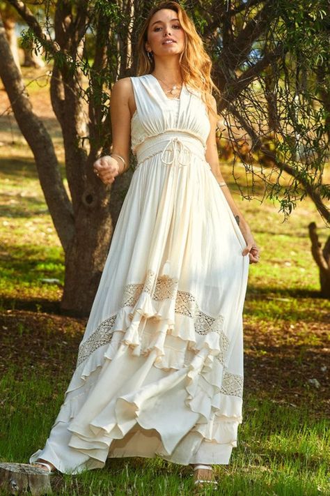 Maxi Dress Beach, Bohemian Lace Dress, Athena Dresses, Long Dress Summer, Bohemian Summer Dresses, Charlotte Dress, Boho Dresses Long, Summer Beach Dress, Different Dresses