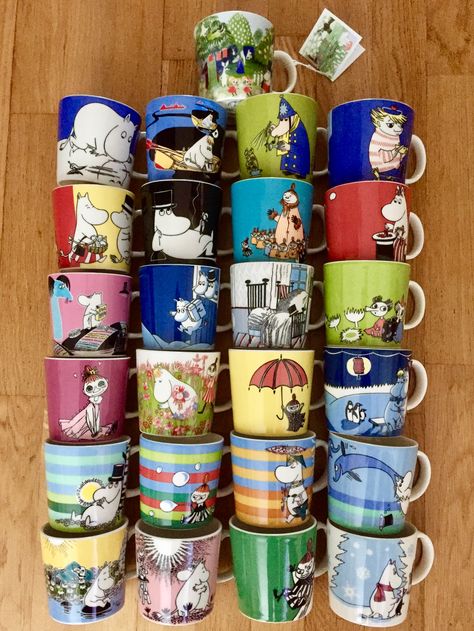 Moomin Cartoon, Moomin Mugs, Micro Pigs, Moomin Valley, Pretty Tea Cups, Tove Jansson, Ceramics Projects, Cool Mugs, Unique Coffee