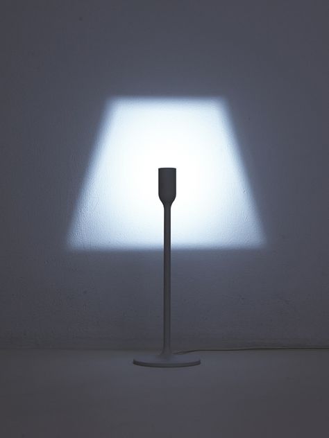 yoy_light_02 Minimal Lamp, Luminaire Original, Deco Luminaire, Luminaire Design, Lighting Inspiration, Japanese Design, Led Lampe, Light Art, Light And Shadow