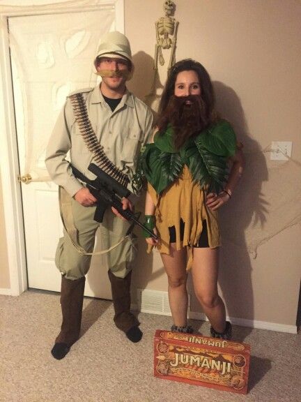 Jumanji costumes 2015 Jumanji Family Costume, Jungle Costume Couple, Jumanji Couples Costume, Jumanji Homecoming Float, Jumanji Halloween Costumes, Jumanji Costume Ideas, Safari Dress Up Day At School, Jungle Theme Outfit Women, Jumanji Costume