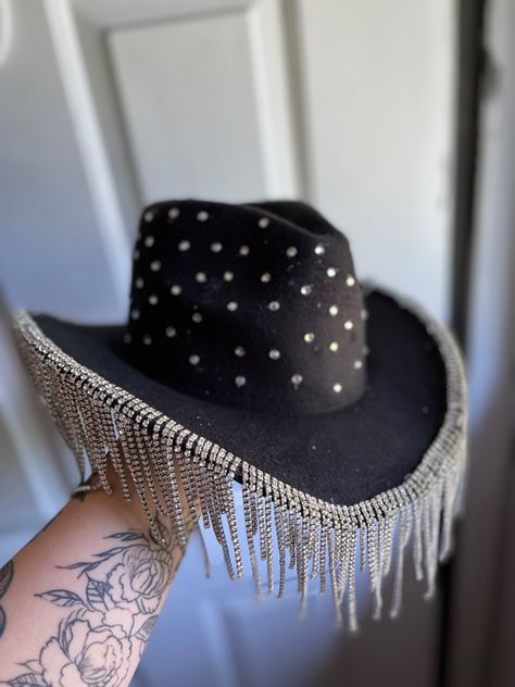 To order a custom dm us on FB or Instagram @CFACreations Bedazzled Cowboy Hat, Sombrero Cowgirl, Cowboy Hat Design, Bone Bordado, Cowboy Costume, Space Cowgirl, Burlesque Costume, Looks Country, Women Hats Fashion