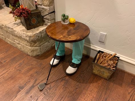 Unique golf theme coffee table / end table. Looks great in the Mancave, Basement, Media Room, Home office or Bar. 
Excellent gift for the Golfer in the family. Golf Office, Golf Bar, Basement Media Room, Golf Theme Party, Golf Stick, Upcycle Crafts, Golf Room, Man Cave Furniture, Upcycle Crafts Diy