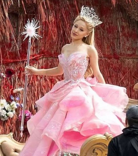 Glinda Costume, Frankie Grande, Glinda The Good, Lgbt Equality, Glinda The Good Witch, Ariana Grande Pictures, Ariana G, The Good Witch, Eternal Sunshine